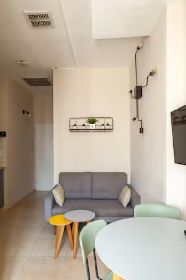 Ourplace Nachalat Binyamin Tel Aviv Buitenkant foto